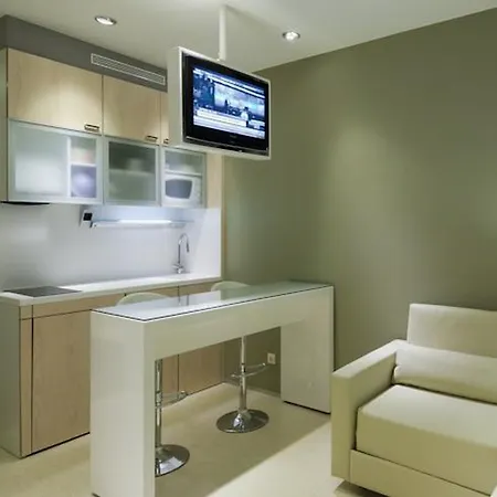 Hotel Ako 4*