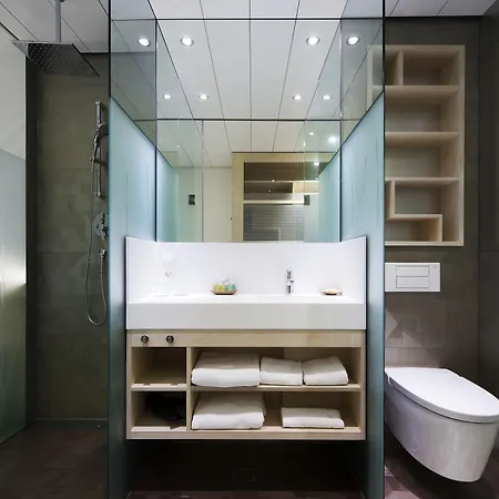 Ako Hotel 4*