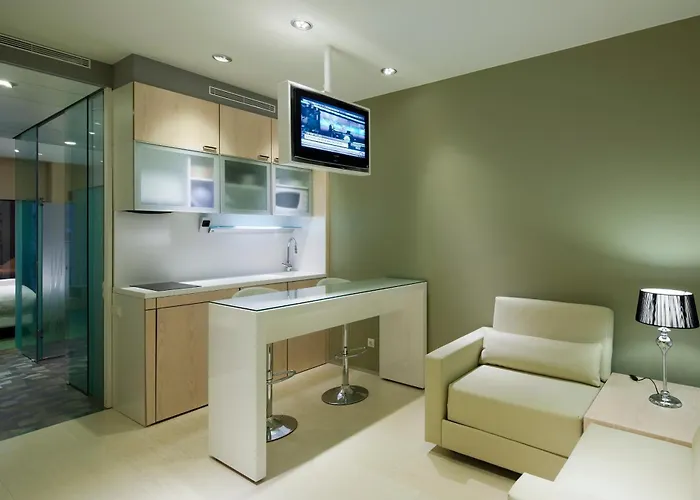 Hotel Ako 4*