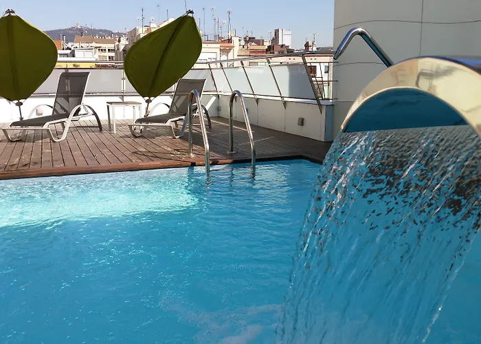 Ako Hotel 4*